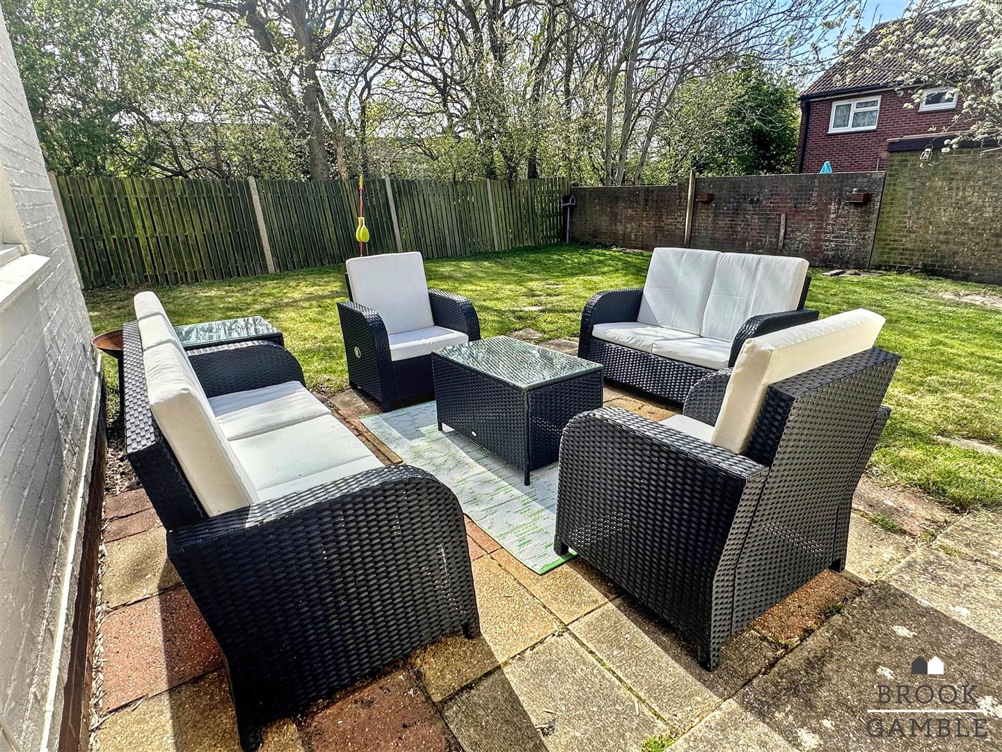 3 Bedroom House. Oulton Close in Eastbourne,  16